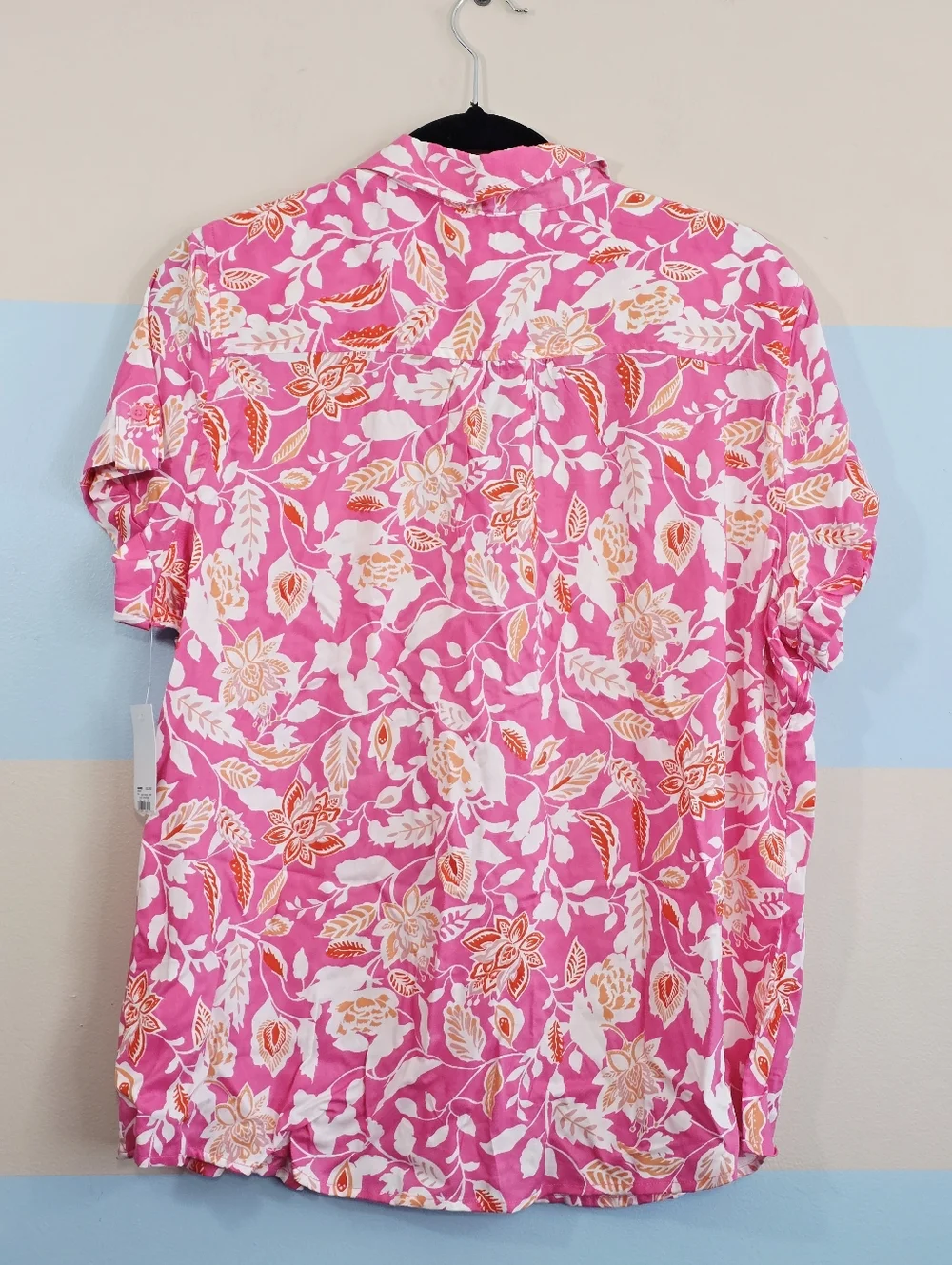 Croft & Barrow Pink and Orange Floral Button Front Top - Picture 4 of 7